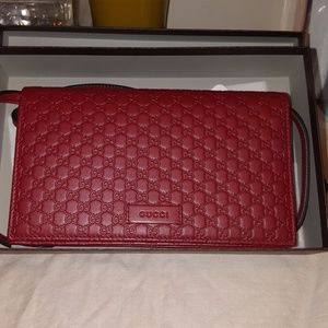 Gucci Microguccissima Crossbody